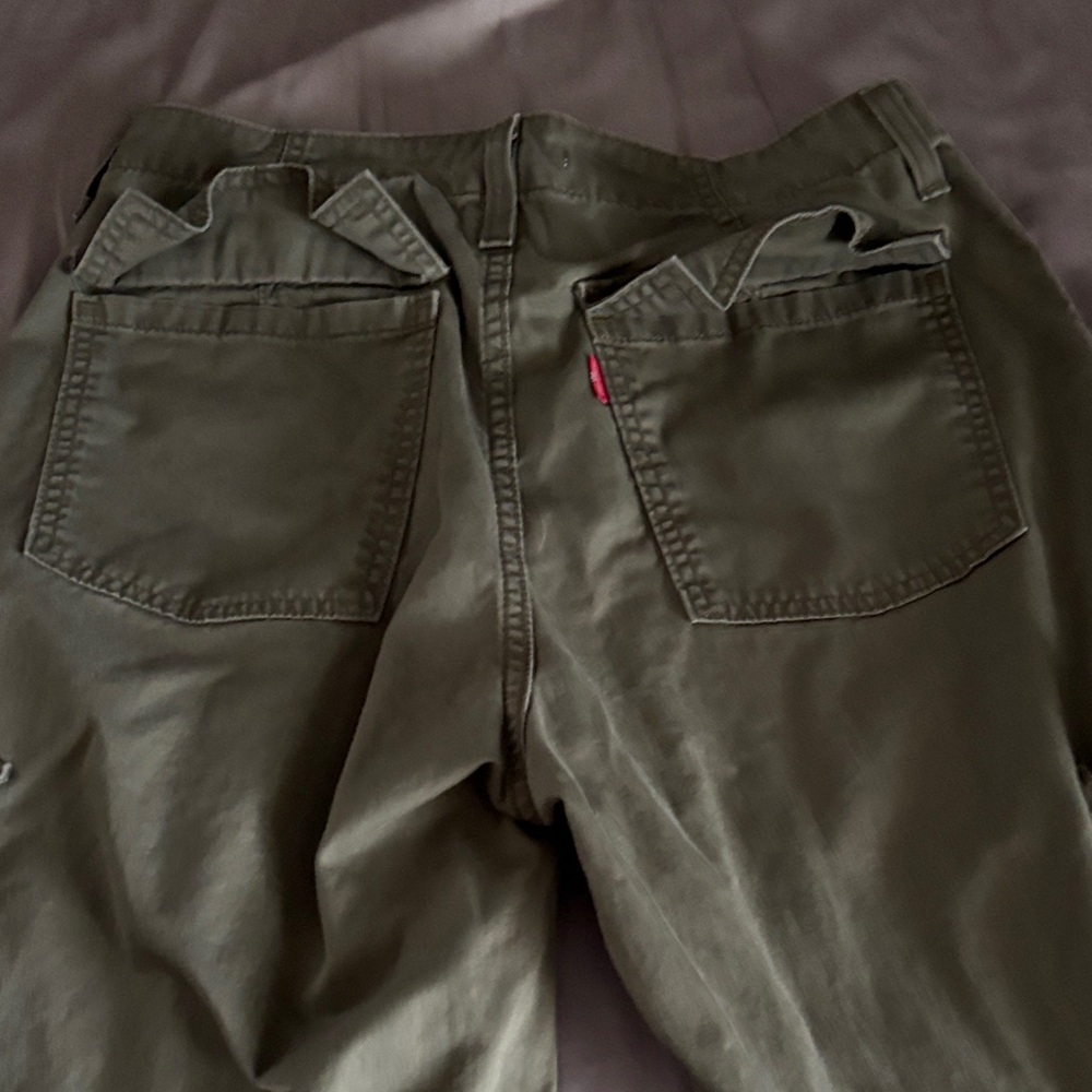 Levi's Green Cargo Pants for Women